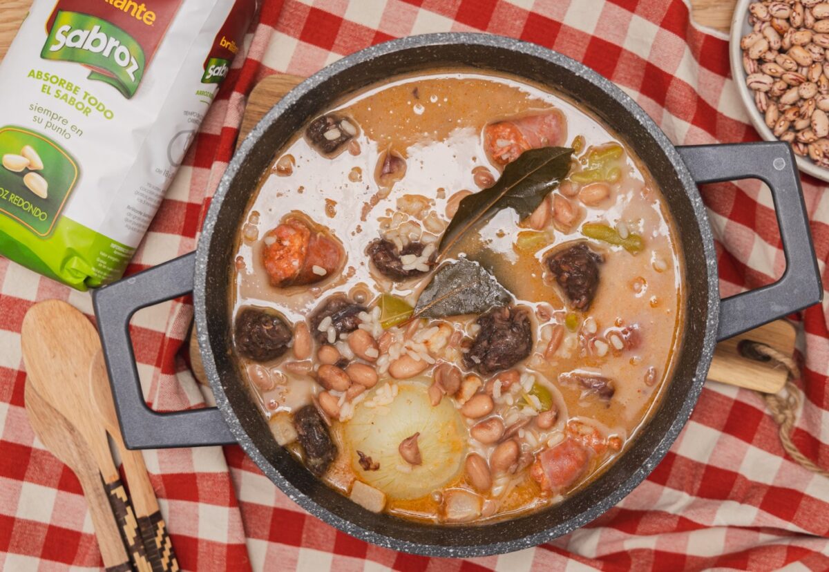 Judías pintas con arroz