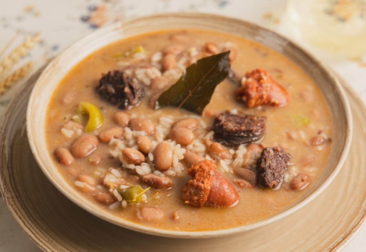 Judías pintas con arroz