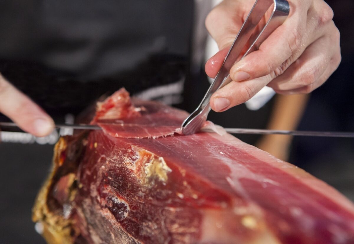 ¿Tu jamón tiene puntitos blancos? Esto es lo que significan
