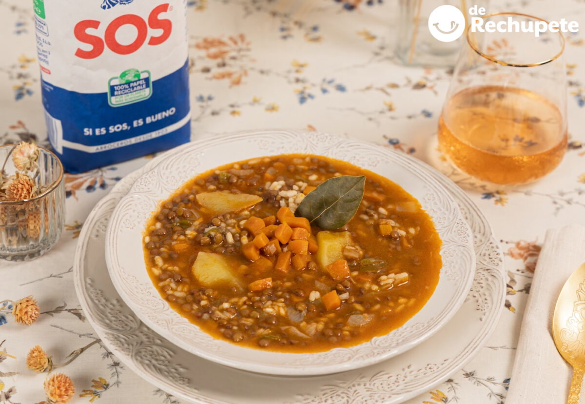 Lentejas con arroz. Receta sabrosa, nutritiva y económica