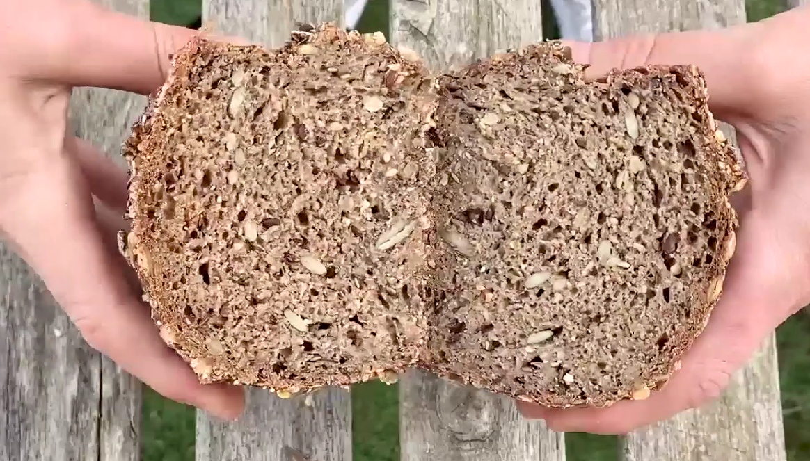 Rugbrød, el pan de centeno. Una receta tradicional danesa