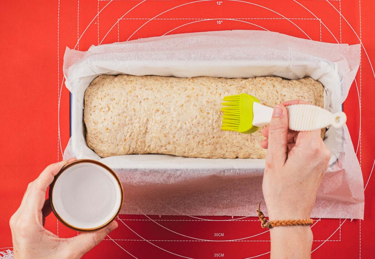 Pan de avena. Receta saludable y esponjosa
