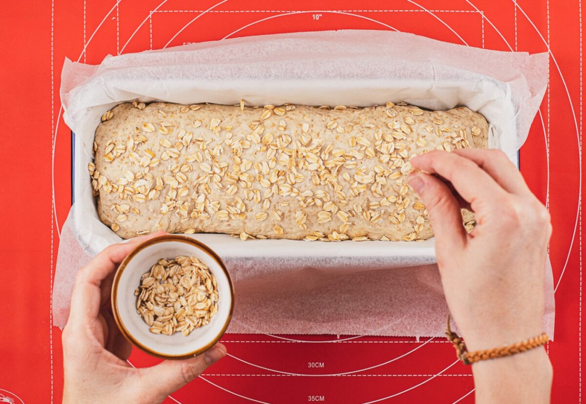 Pan de avena. Receta saludable y esponjosa