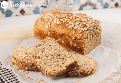 Pan de avena. Receta saludable y esponjosa