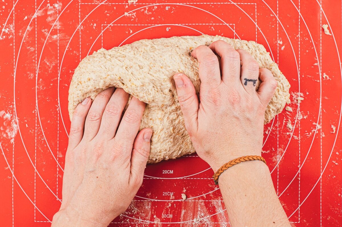 Pan de avena. Receta saludable y esponjosa
