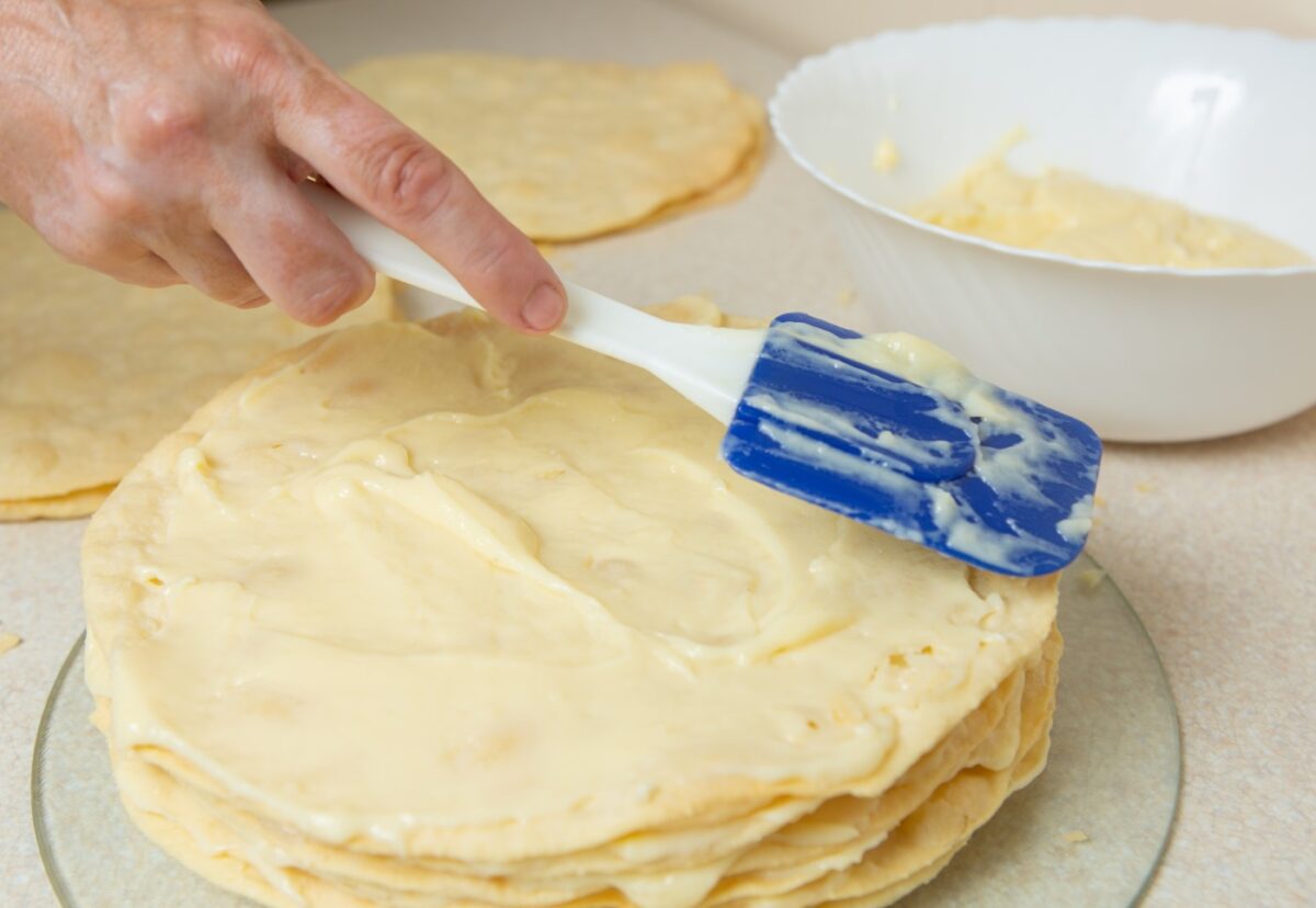 Pastel Napoleón. Cómo prepararlo con la receta tradicional