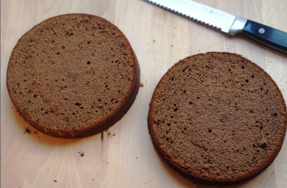 Tarta Sacher de chocolate. La receta clásica y auténtica, entre las mejores del mundo
