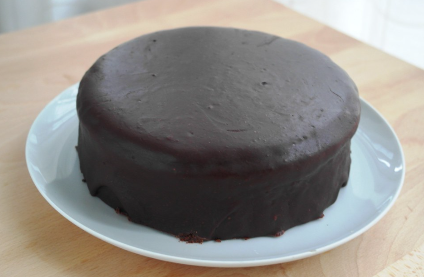 Tarta Sacher de chocolate. La receta clásica y auténtica, entre las mejores del mundo