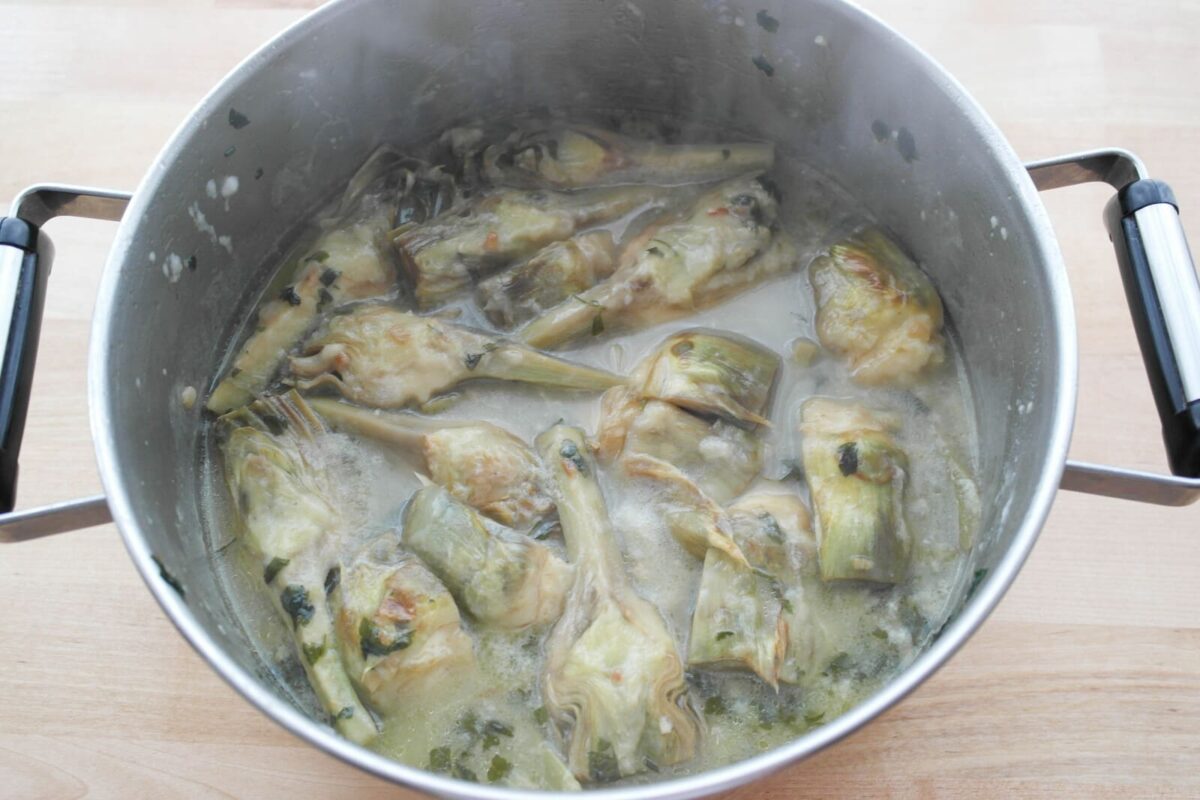alcachofas con almejas paso 13