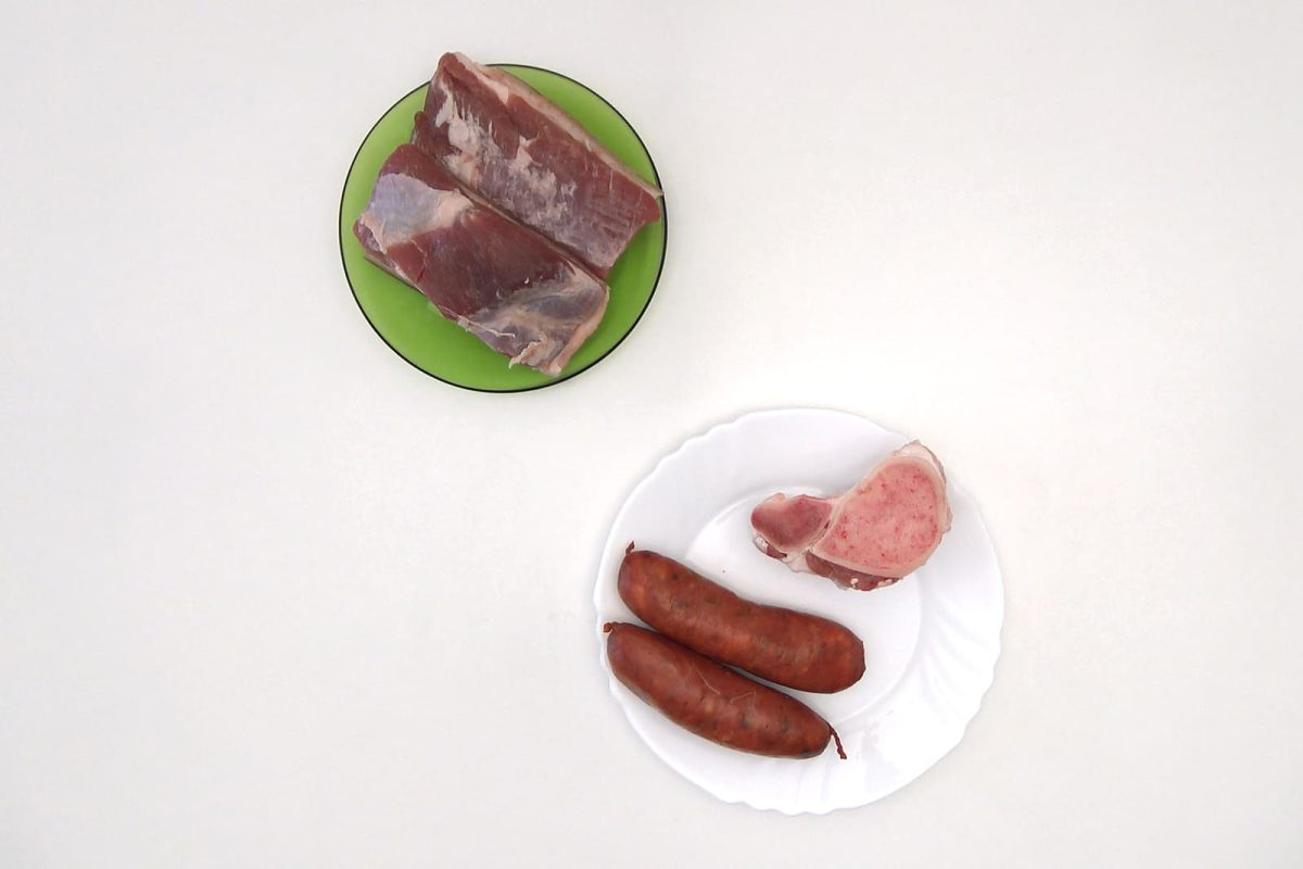 alubías o judías pintas con chorizo paso 1