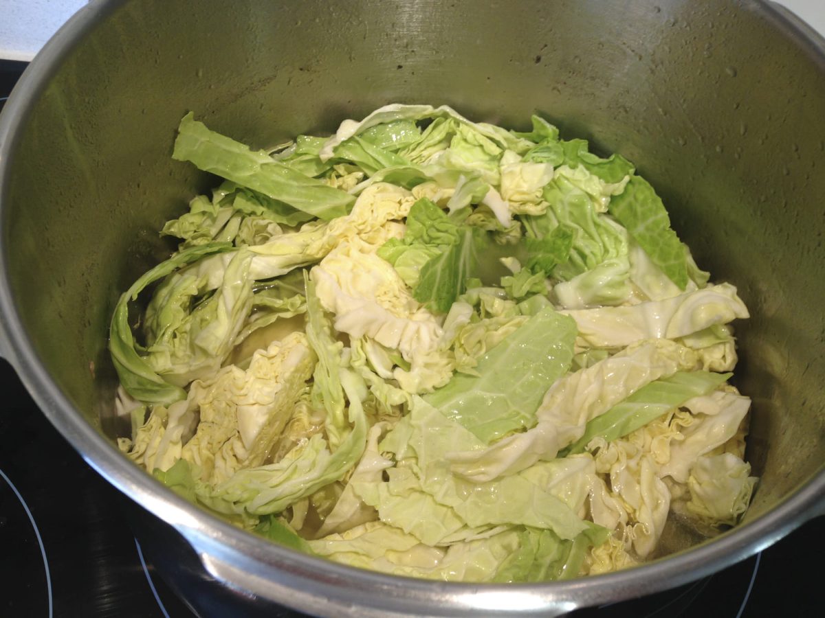 codillo al horno con verduras paso 27