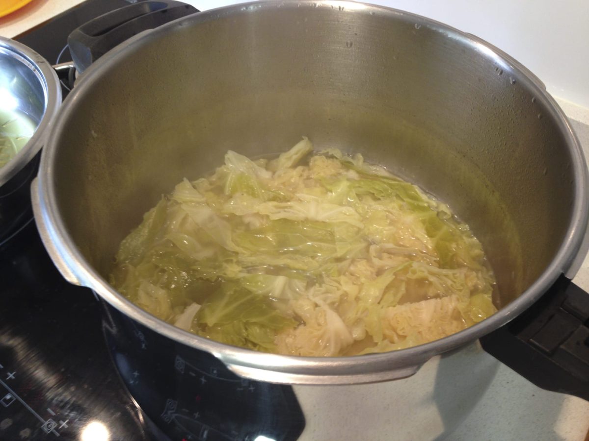 codillo al horno con verduras paso 29