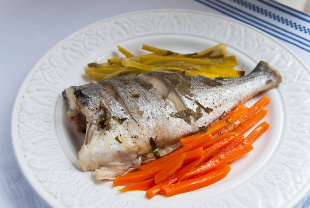 dorada al papillote con verduritas paso 9
