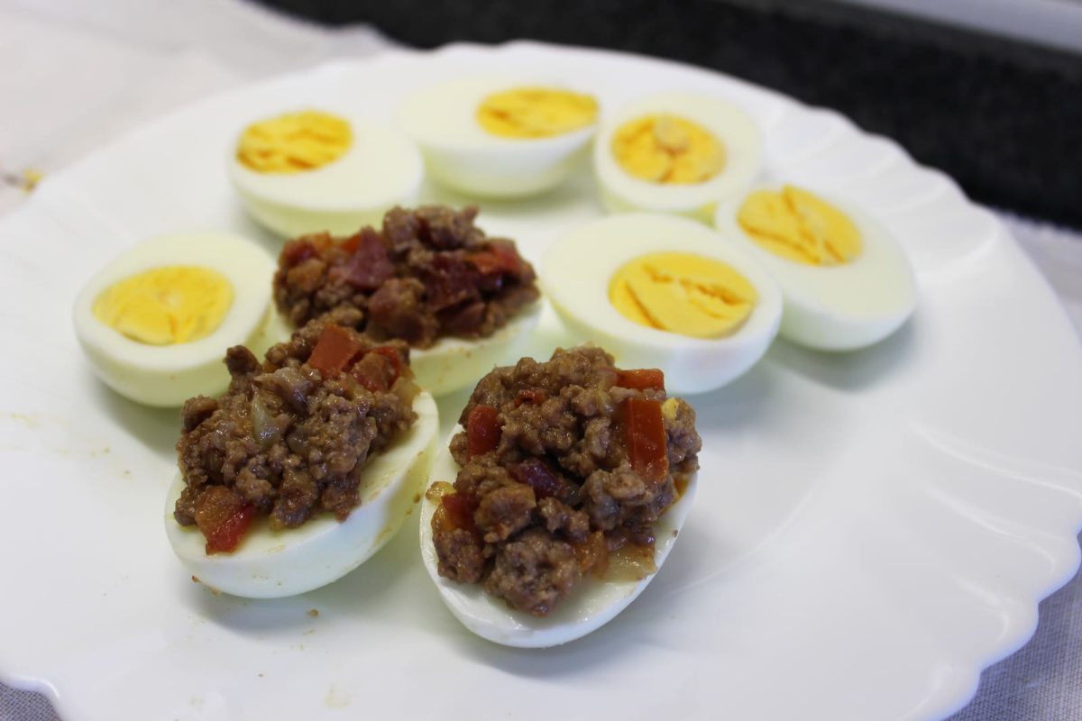 huevos rellenos a la castellana paso 12