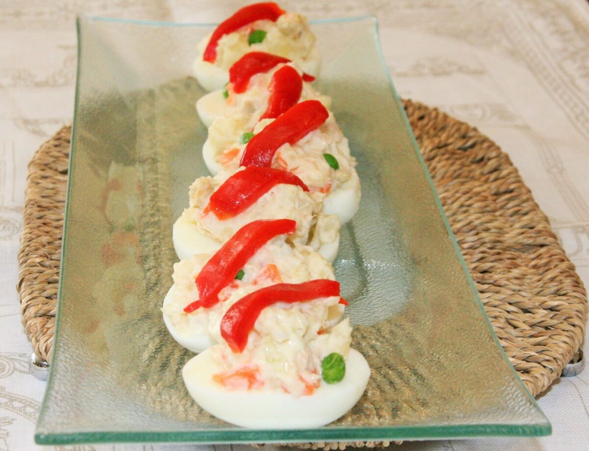 huevos rellenos de ensaladilla rusa paso 18