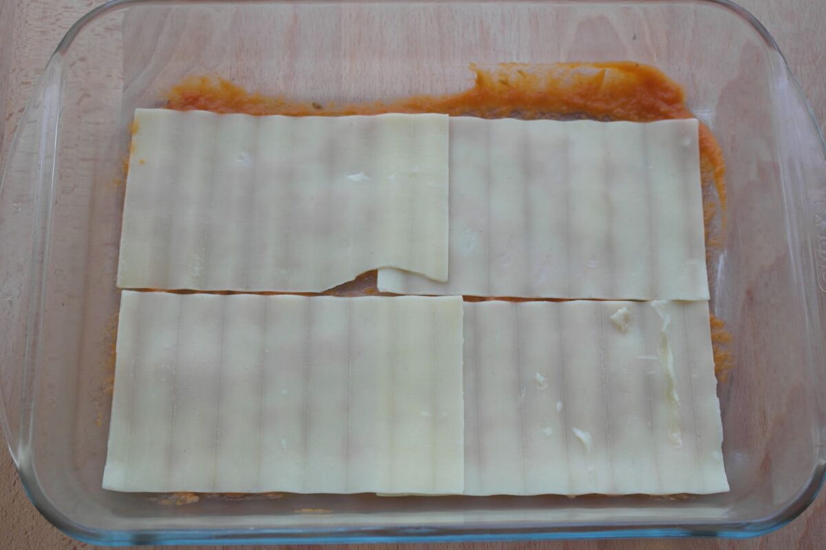 lasaña de bacalao y langostinos paso 21