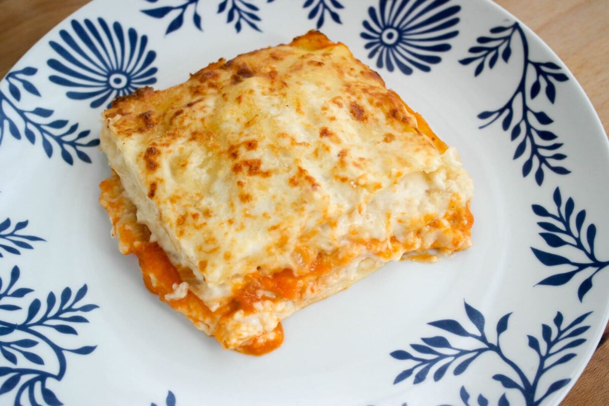lasaña de bacalao y langostinos paso 30
