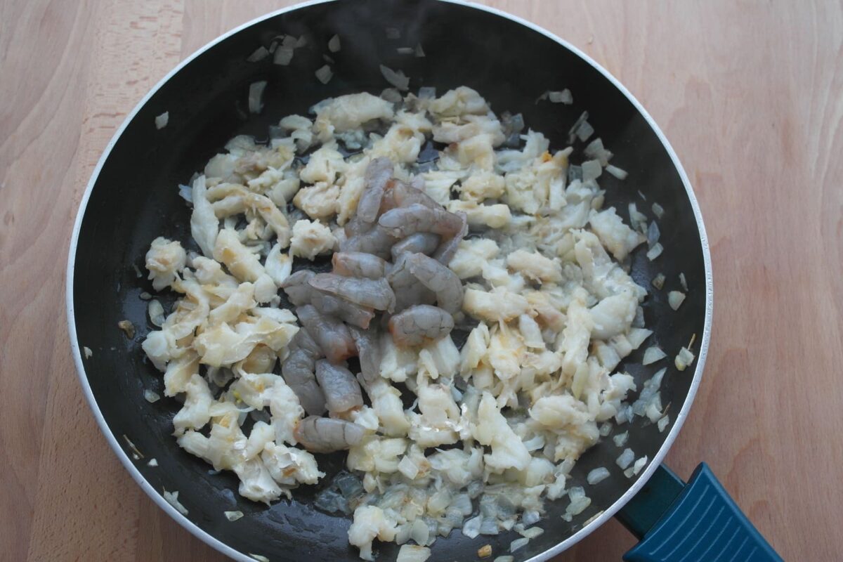 lasaña de bacalao y langostinos paso 8
