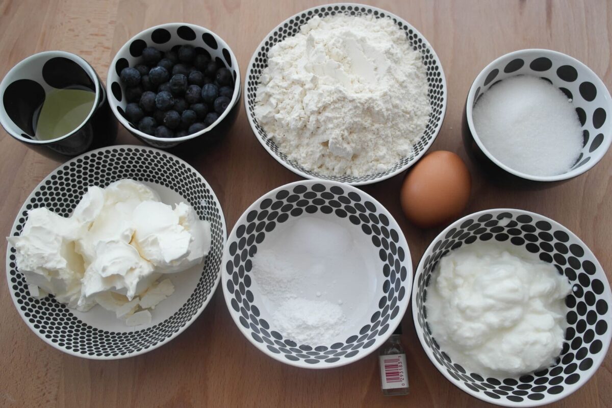 muffins de arndanos y queso paso 1