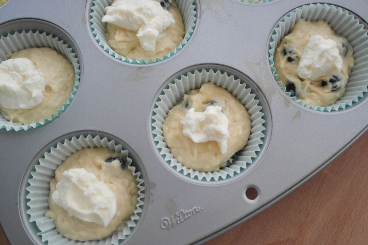 muffins de arndanos y queso paso 13