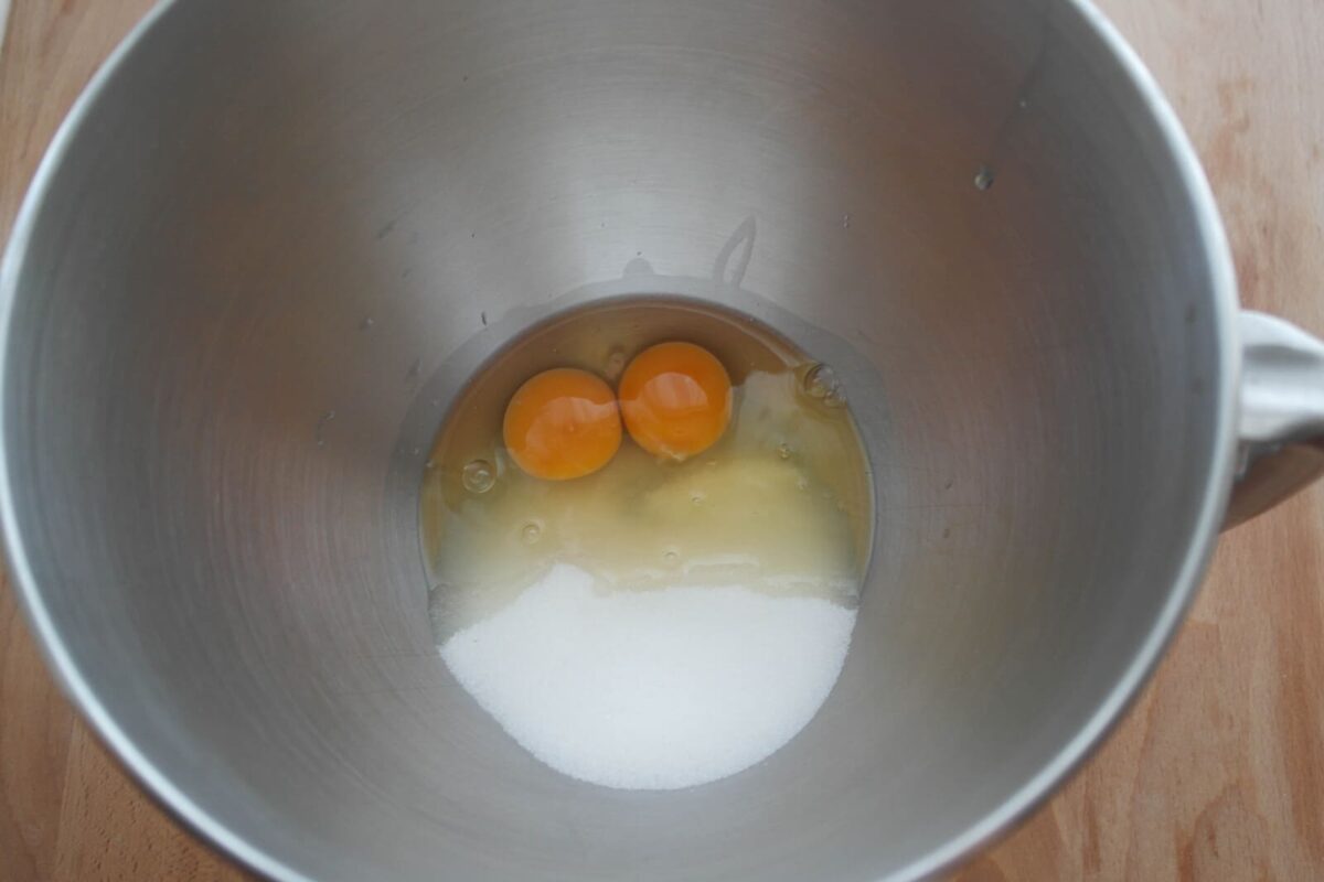 muffins de frambuesas y yogurt paso 1