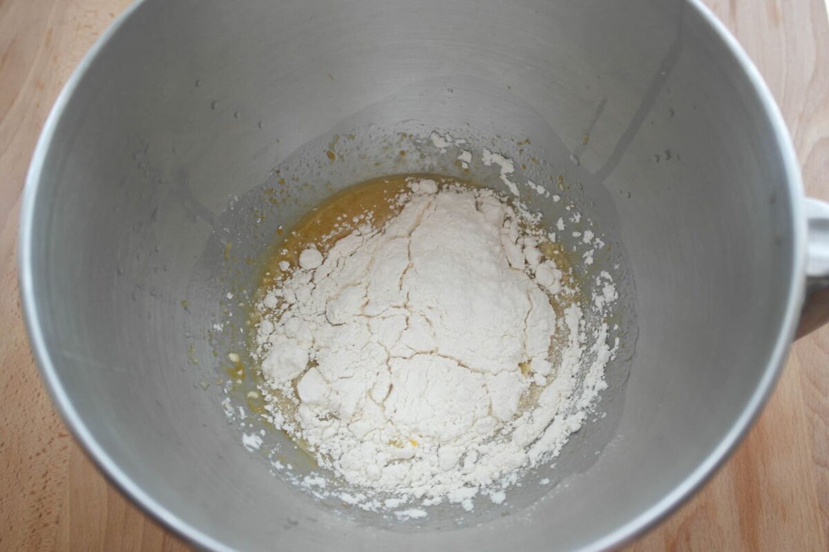 muffins de frambuesas y yogurt paso 4