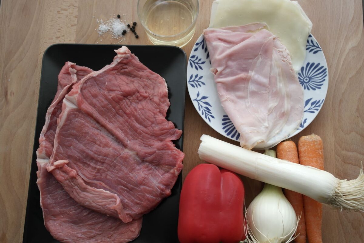 redondo de ternera con jamón y queso paso 1