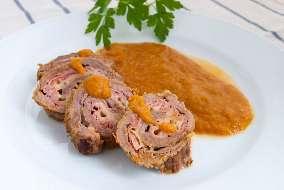 redondo de ternera con jamón y queso paso 18