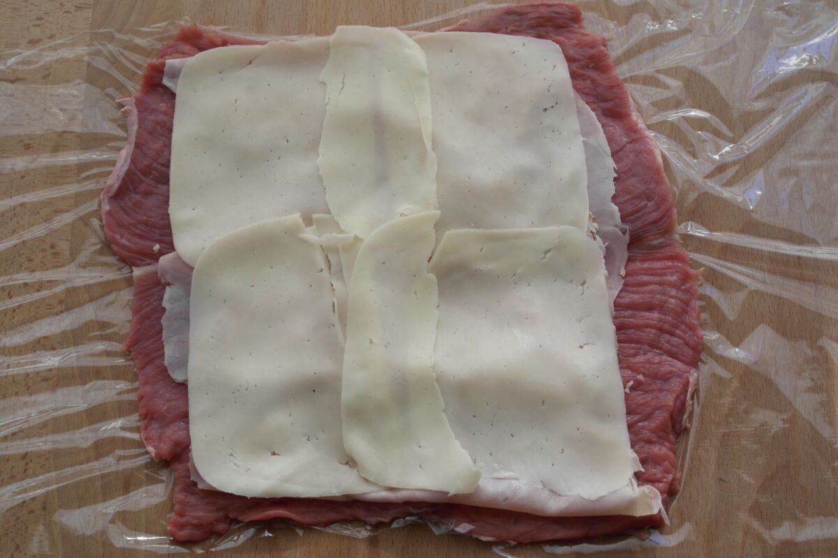 redondo de ternera con jamón y queso paso 9