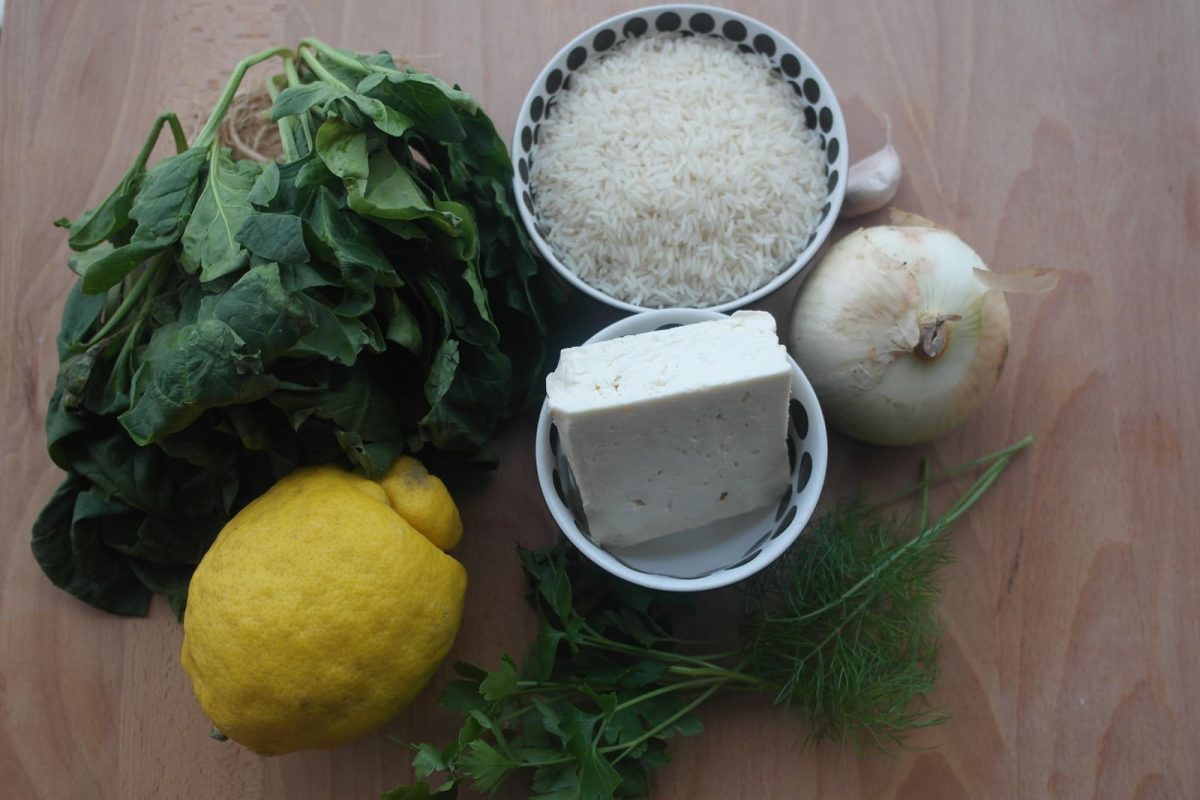 spanakorizo arroz con espinacas receta griega paso 1
