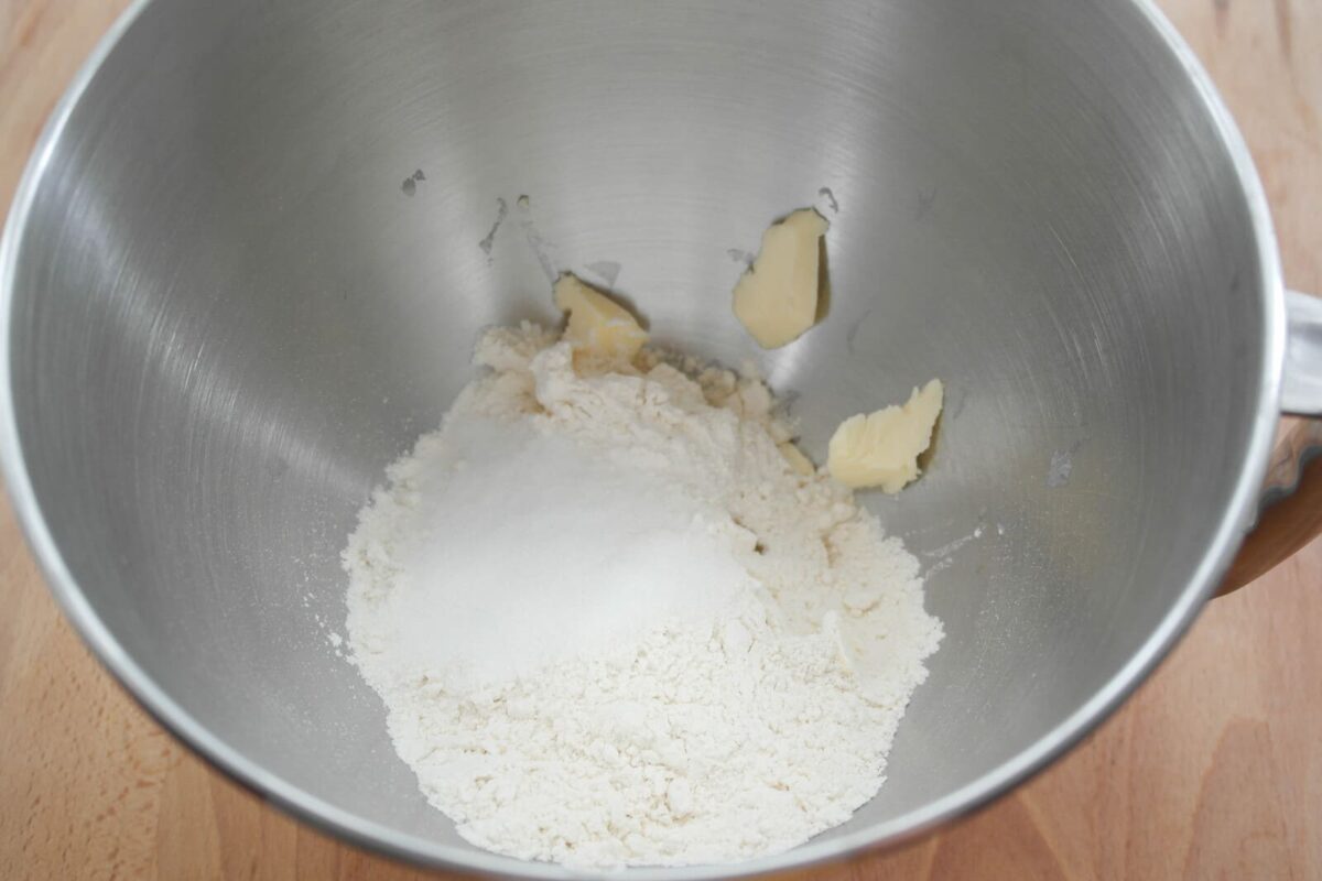 tarta tatín de melocotones paso 3