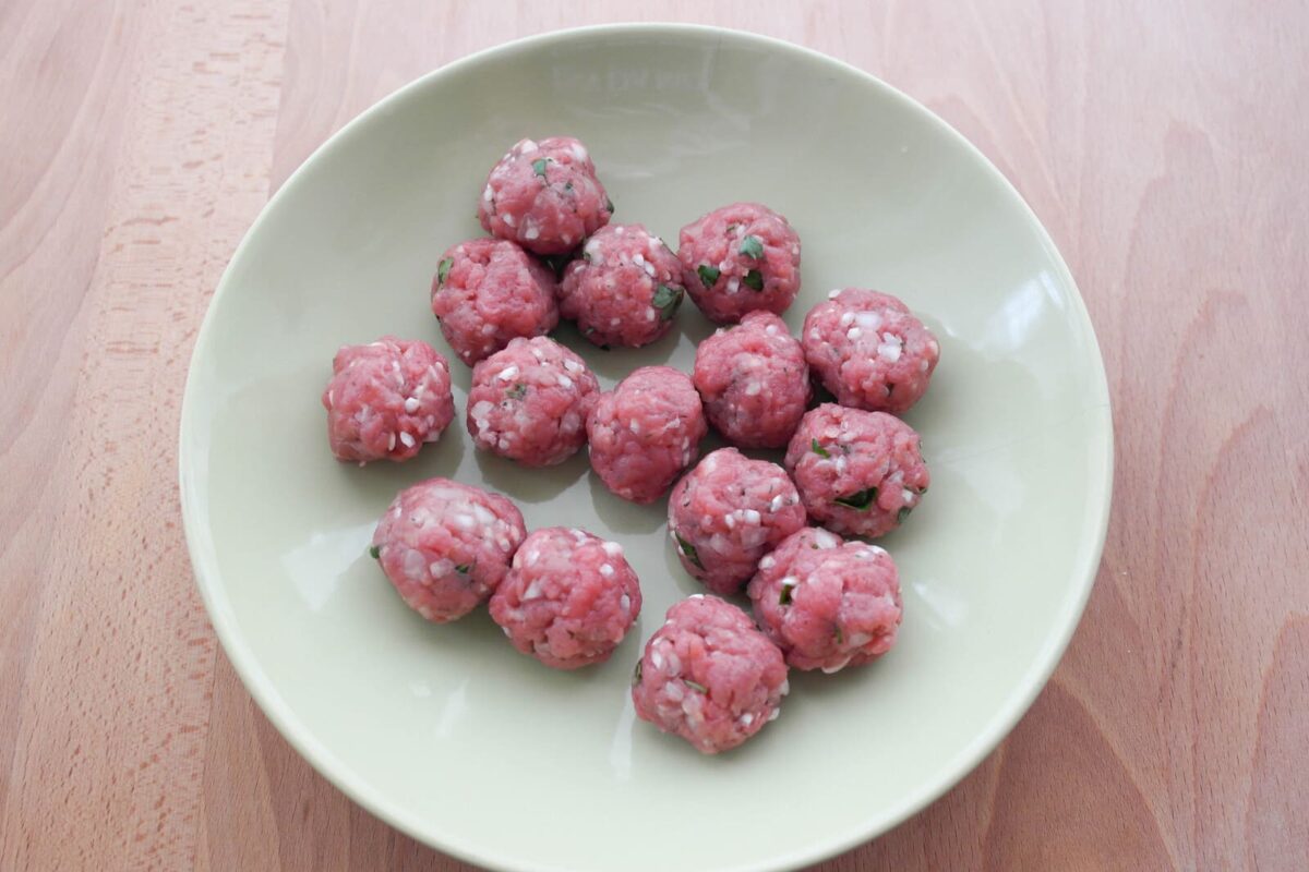 youvarlakia avgolemono albóndigas griegas paso 4