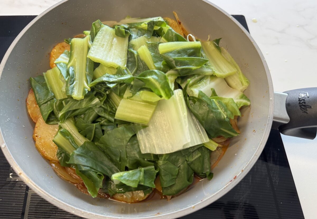 Acelgas a la extremeña. Un plato muy saludable e increíblemente delicioso
