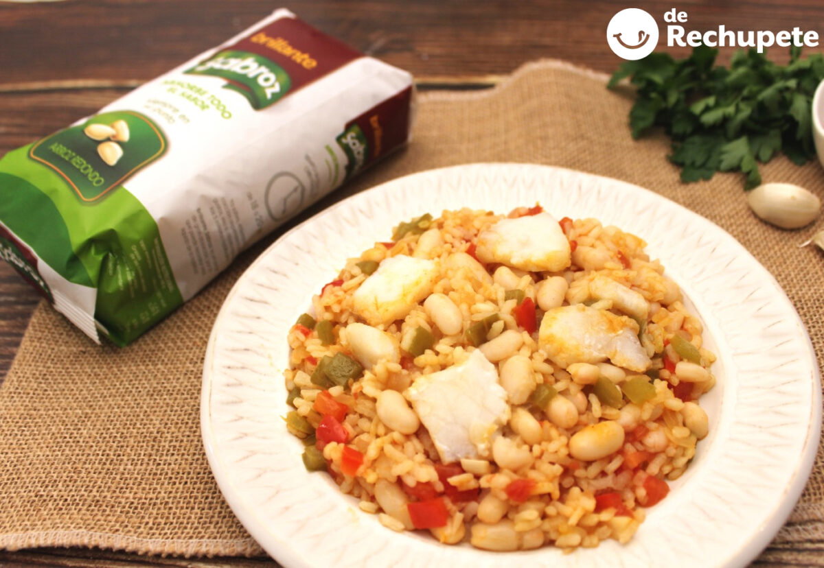 Arroz empedrado. Receta tradicional valenciana con bacalao y alubias