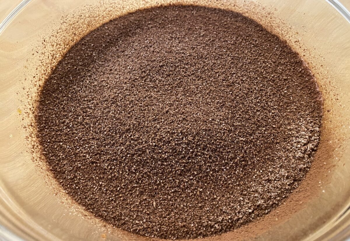 Bizcocho de chocolate y aguacate. Una receta paso a paso