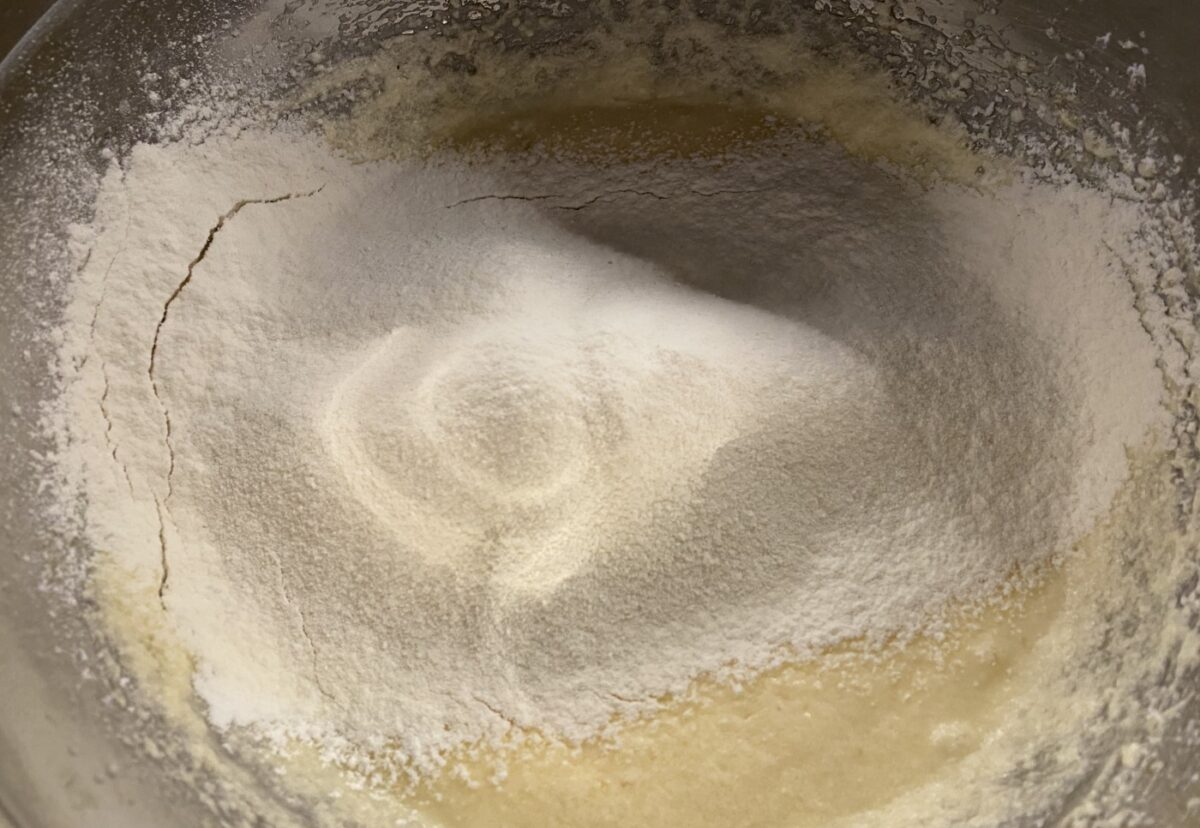 Bizcocho de leche de coco. Un postre delicioso paso a paso