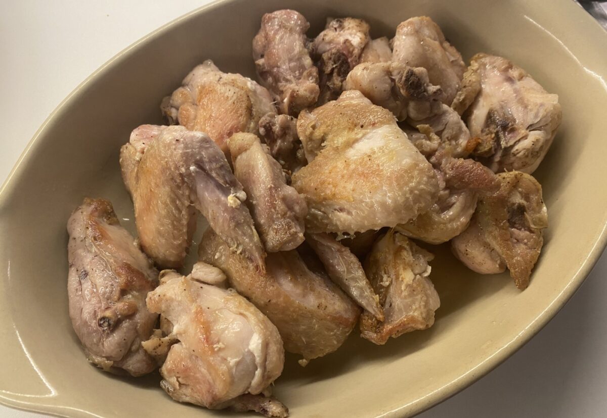 Coq au vin. Un plato tradicional de la cocina francesa