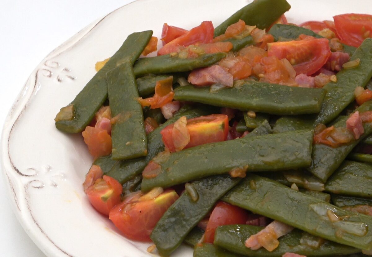 Judías verdes con tomate. Una receta casera y deliciosa