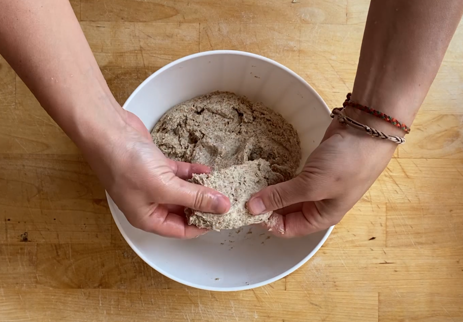 Pan integral con chocolate y avellanas paso a paso