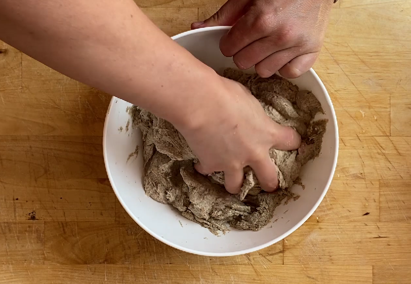 Pan integral con chocolate y avellanas paso a paso