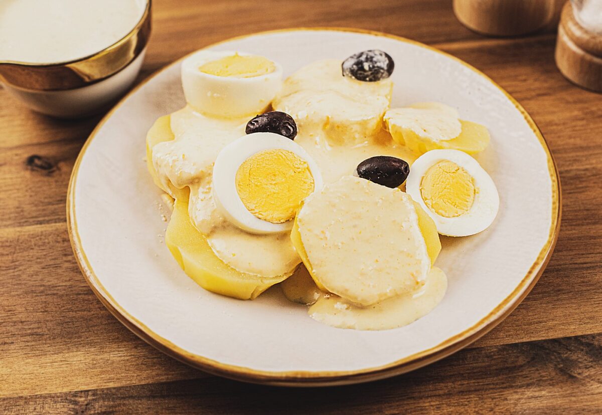 Papa a la huancaína. La receta tradicional peruana paso a paso