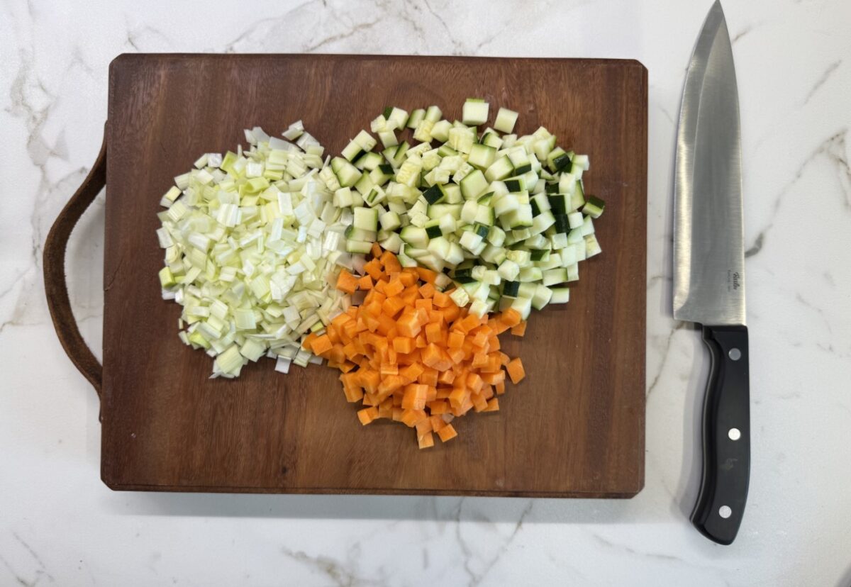 Pimientos del piquillo rellenos de verduras y huevo