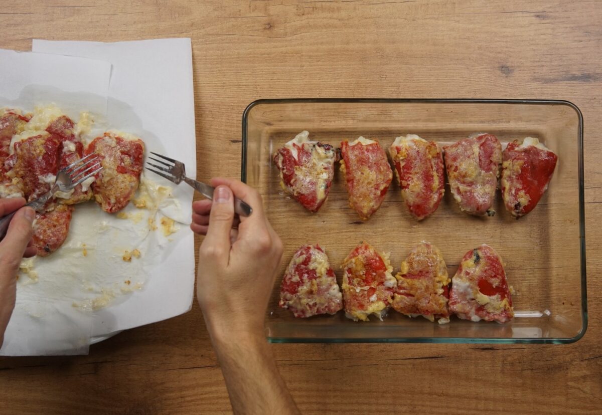 Pimientos rellenos de gambas y bacalao. Una receta deliciosa
