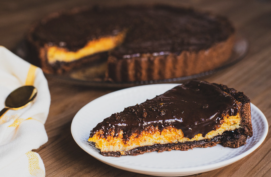 Tarta de calabaza y chocolate con base crujiente