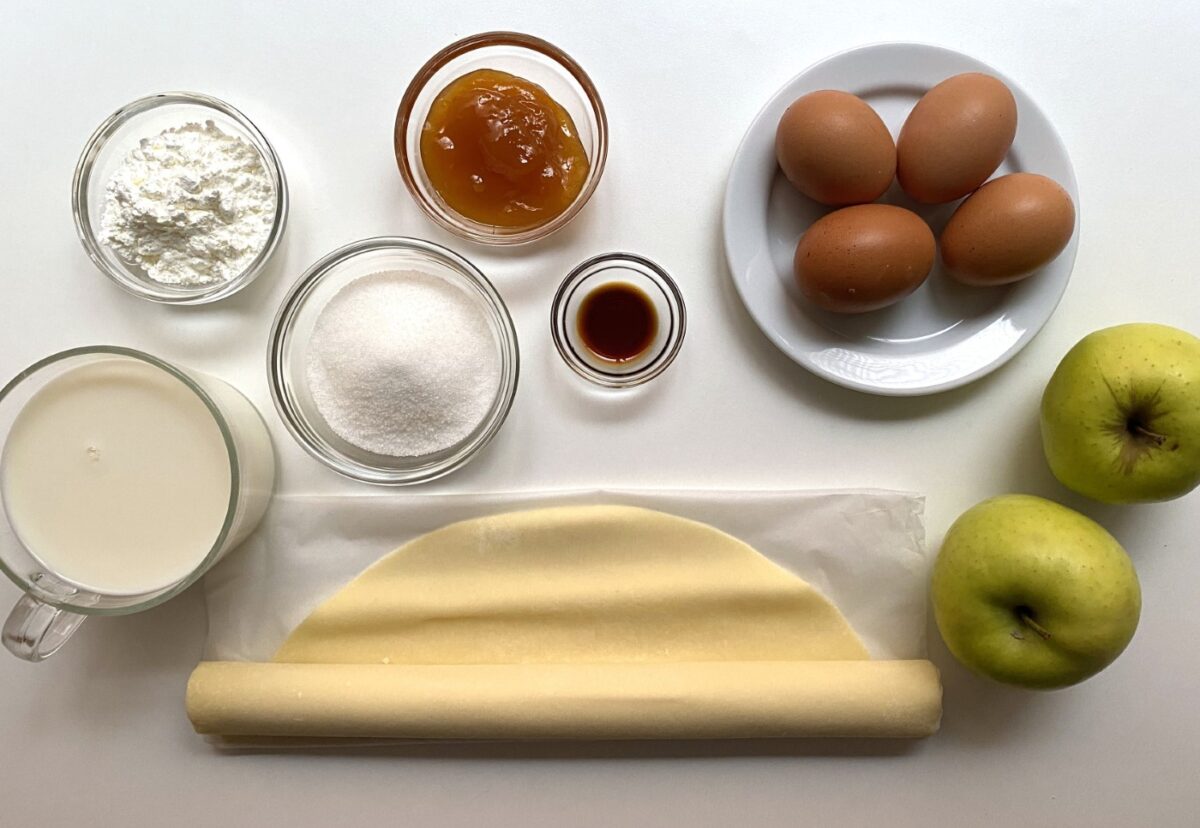 Tarta de manzana con crema pastelera. Una receta paso a paso