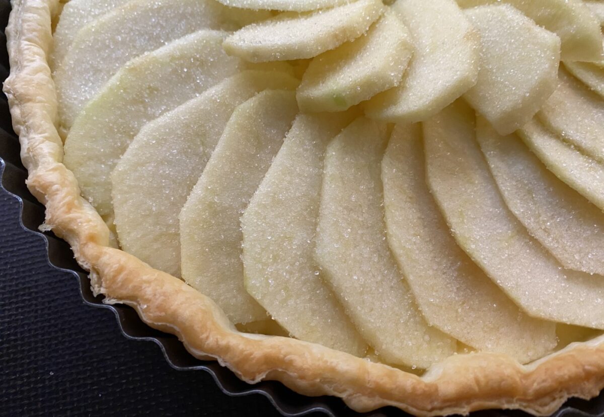 Tarta de manzana con crema pastelera. Una receta paso a paso