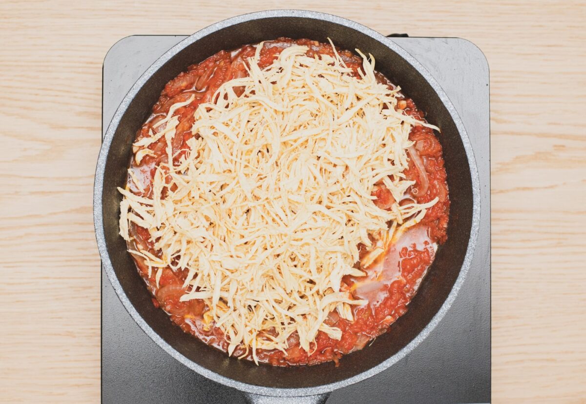 Tinga de pollo. Receta tradicional mexicana fácil y sabrosa