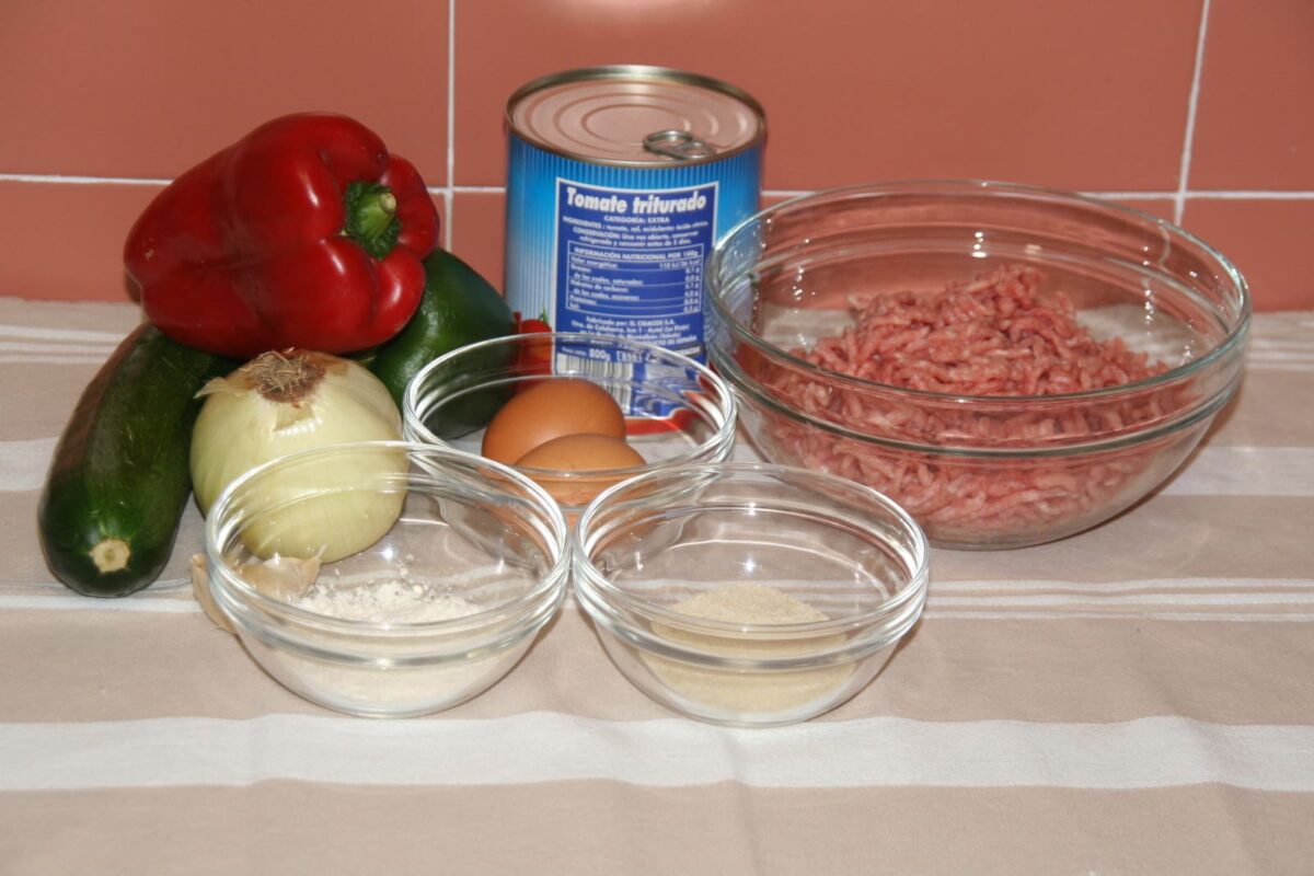 albóndigas con pisto paso 1