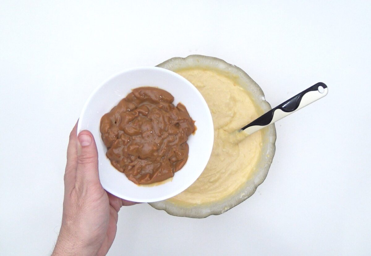 Bizcocho de dulce de leche. Receta fácil, esponjosa y deliciosa
