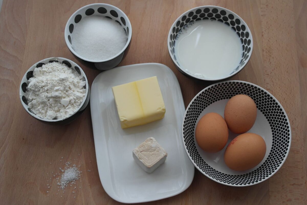 bollos de leche o suizos paso 1
